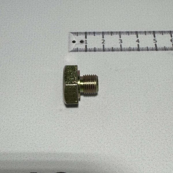 Болт (заглушка) паливного бака Т-25
